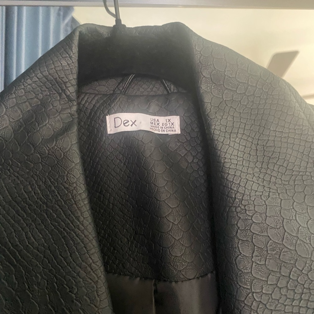 Dex Jacket - Picture 2 of 3